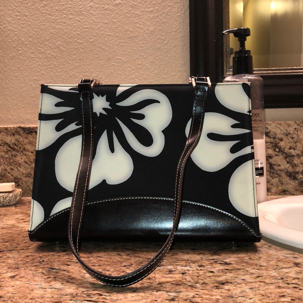 BRAND NEW KATE SPADE PURSE